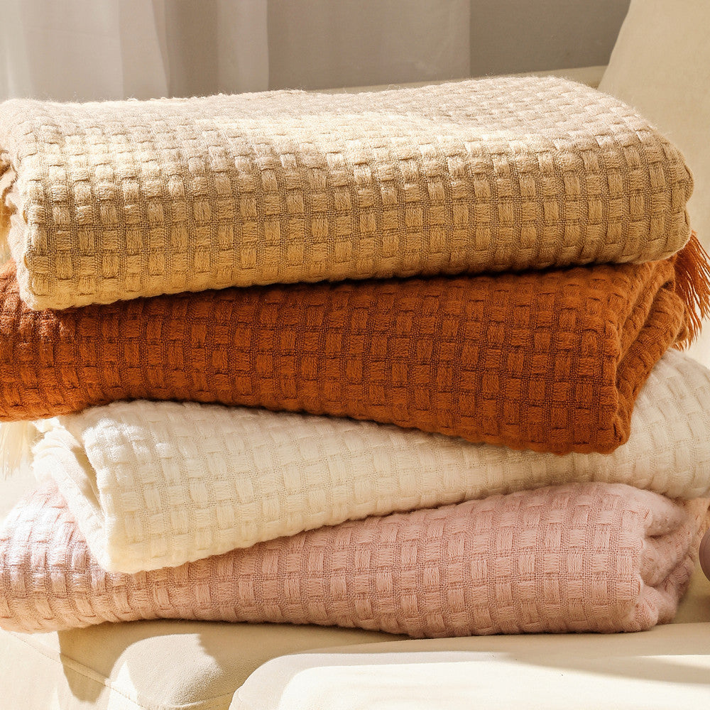 Women's soft and stylish fringed fleece blanket Bowlift