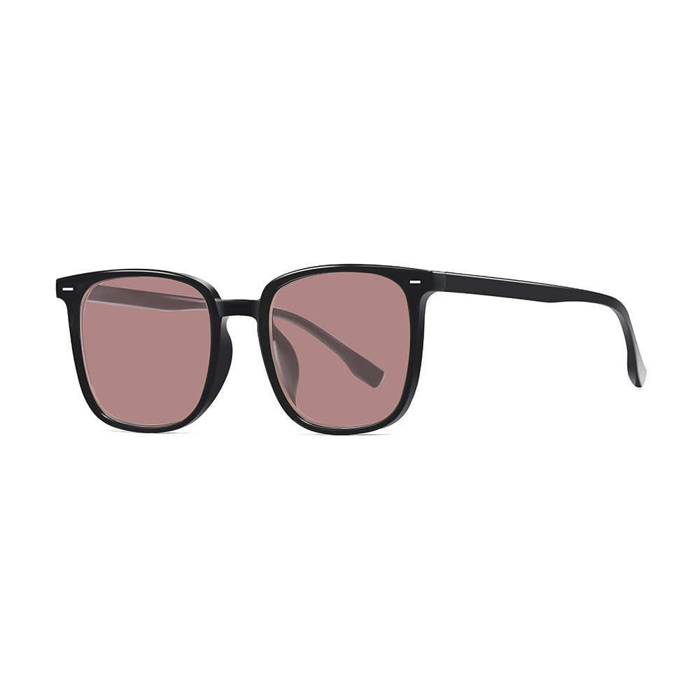 Women's sunglasses in a modern square style with special UV protection lenses Bowlift