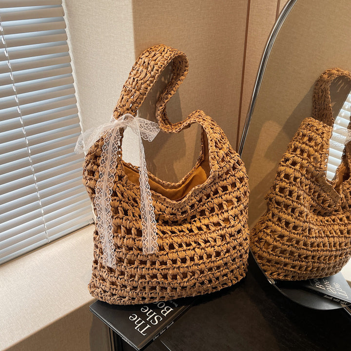 Handmade beach bag with lace Bowlift