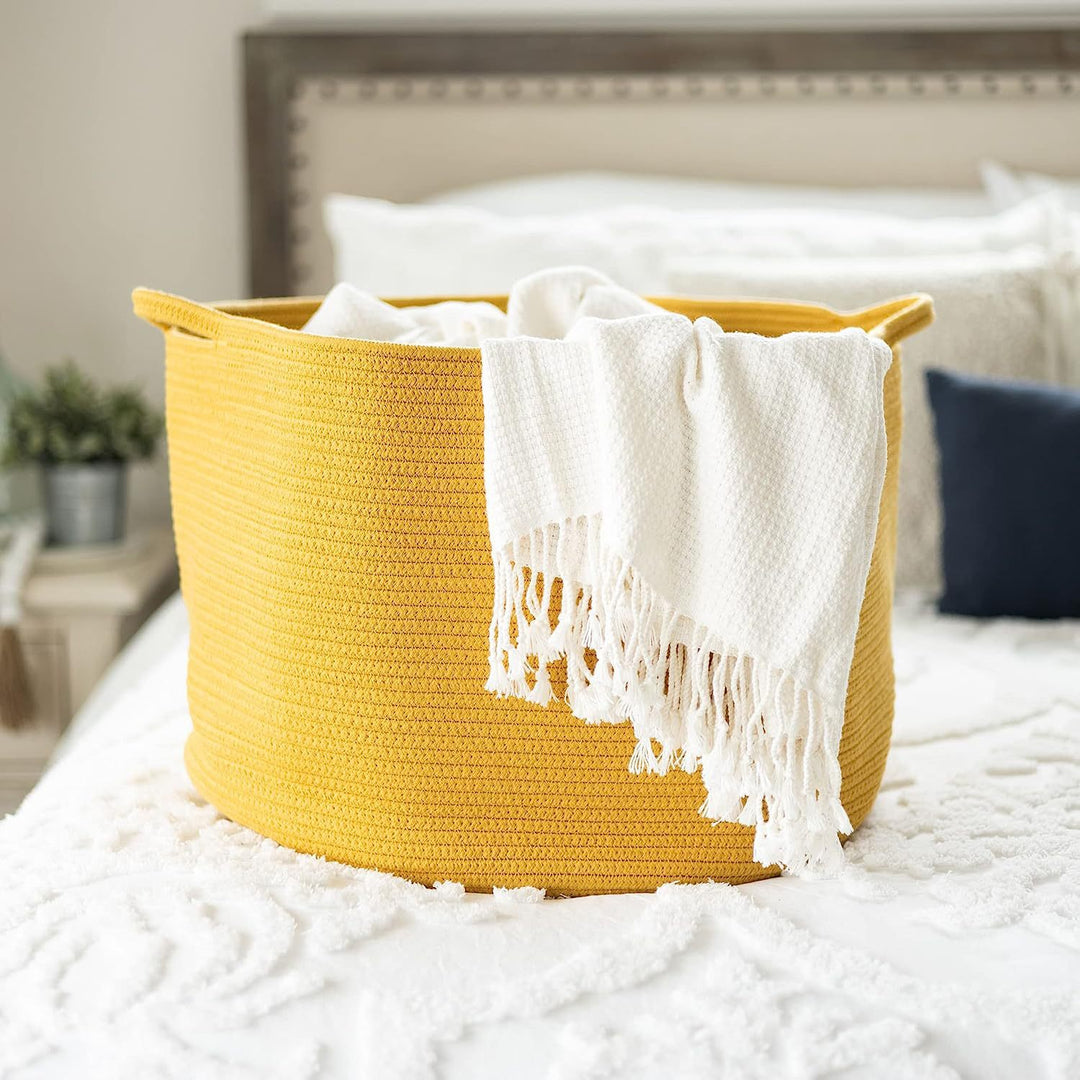 Ladies decorative storage basket Bowlift