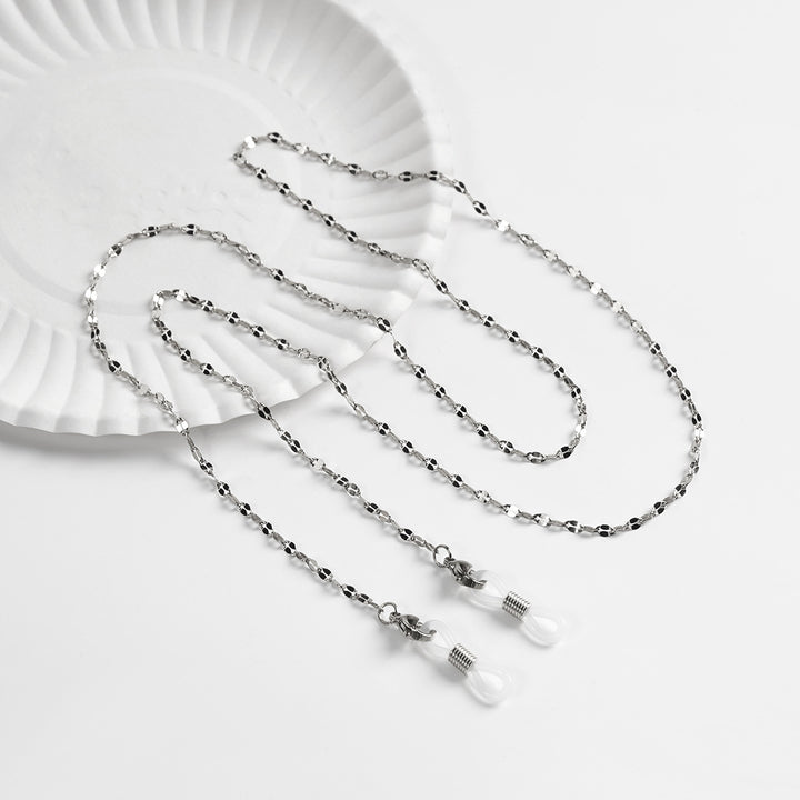 Chic Beaded Eyewear Holder Bowlift