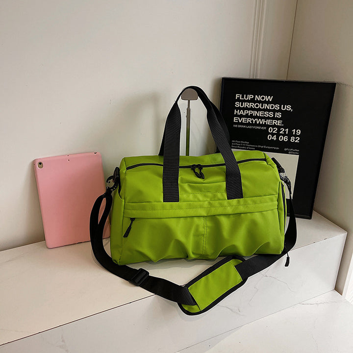 Sporty Duffel Bag with Versatile Carrying Options Bowlift