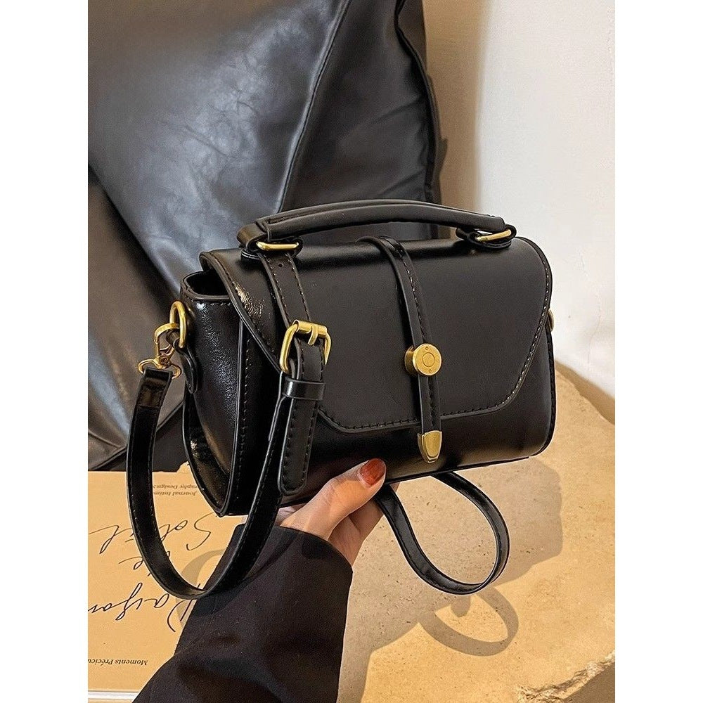 Vintage-Inspired Leather Handbag Bowlift
