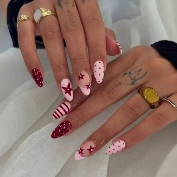Artful Nail Set with Festive Star Design Bowlift