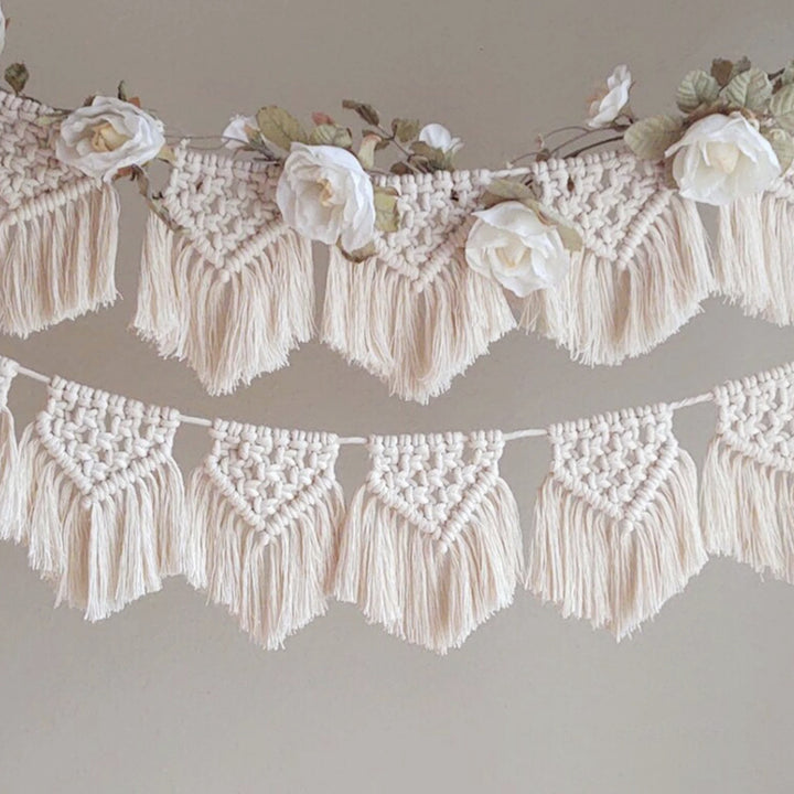 Macrame Wall Decoration with Intricate Fringe Bowlift