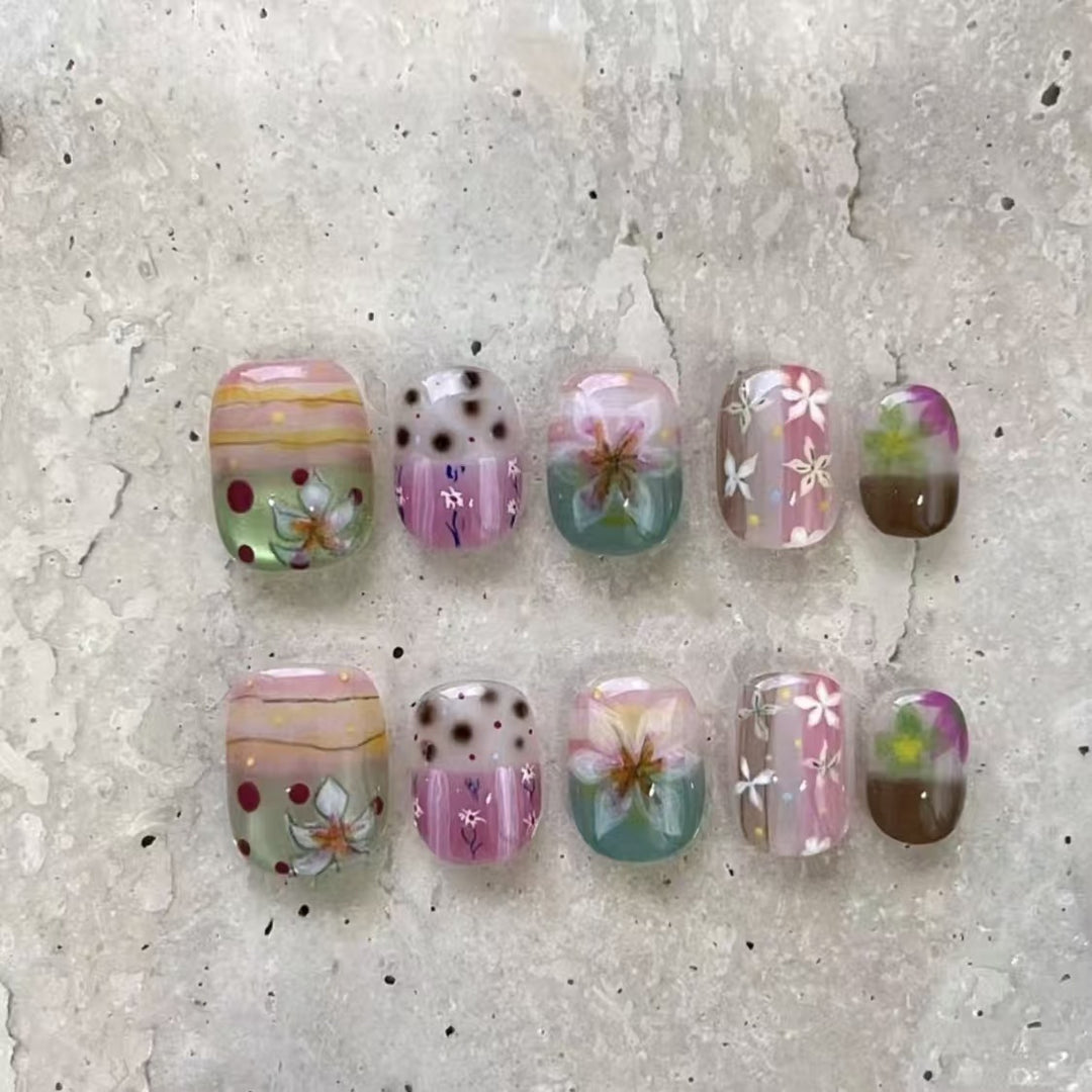 Artistic Press-On Nail Set with Geometric Designs Bowlift