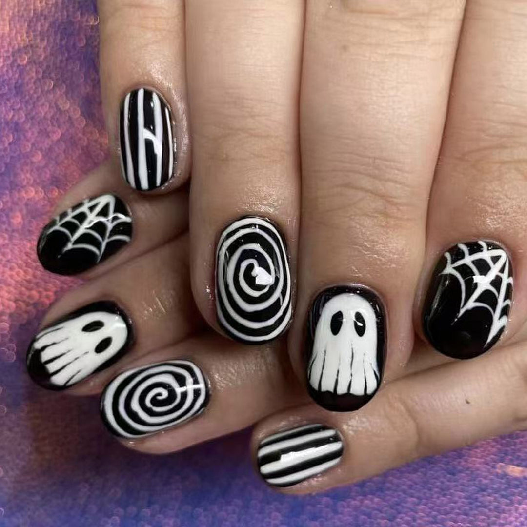Themed Press-On Nail Set Featuring Halloween Motifs Bowlift