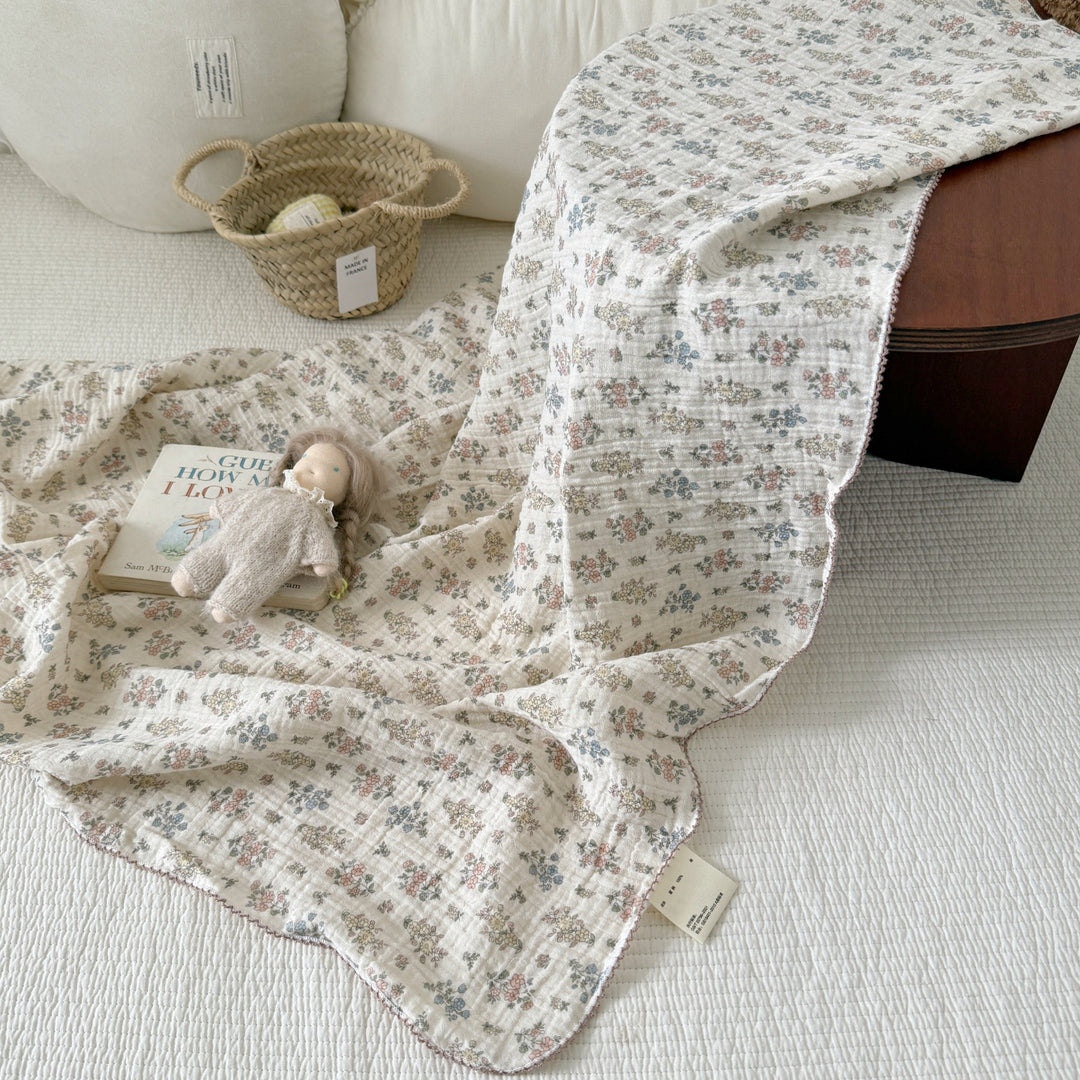 Unisex Cozy Muslin Blanket with Delicate Flower Pattern Bowlift