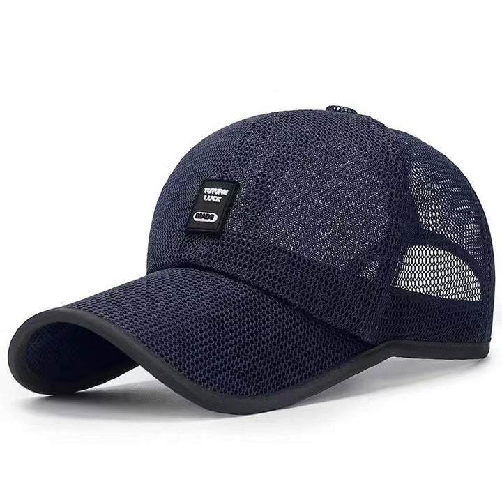 Sun protection cap with integrated solar fan Bowlift