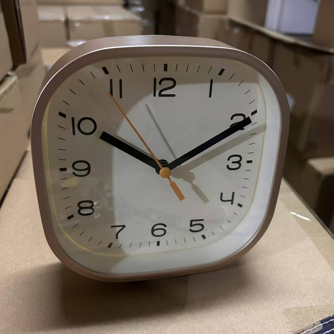 Table clock in modern and minimalist design Bowlift