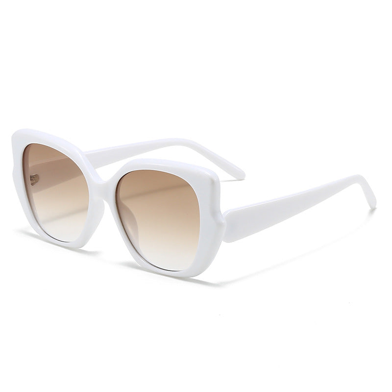 Women's oversized fashionable sunglasses with curved frame Bowlift