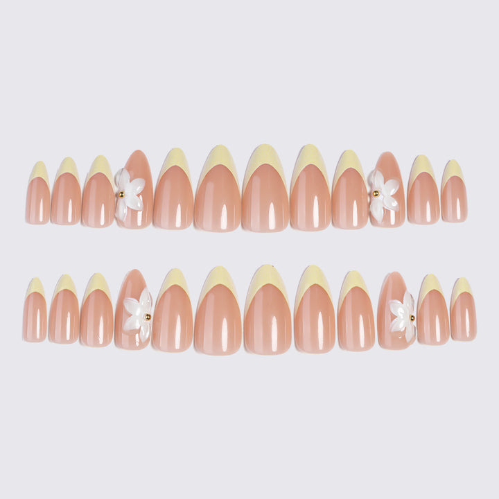 Nail art set with elegant flower decorations and luxurious color gradient Bowlift