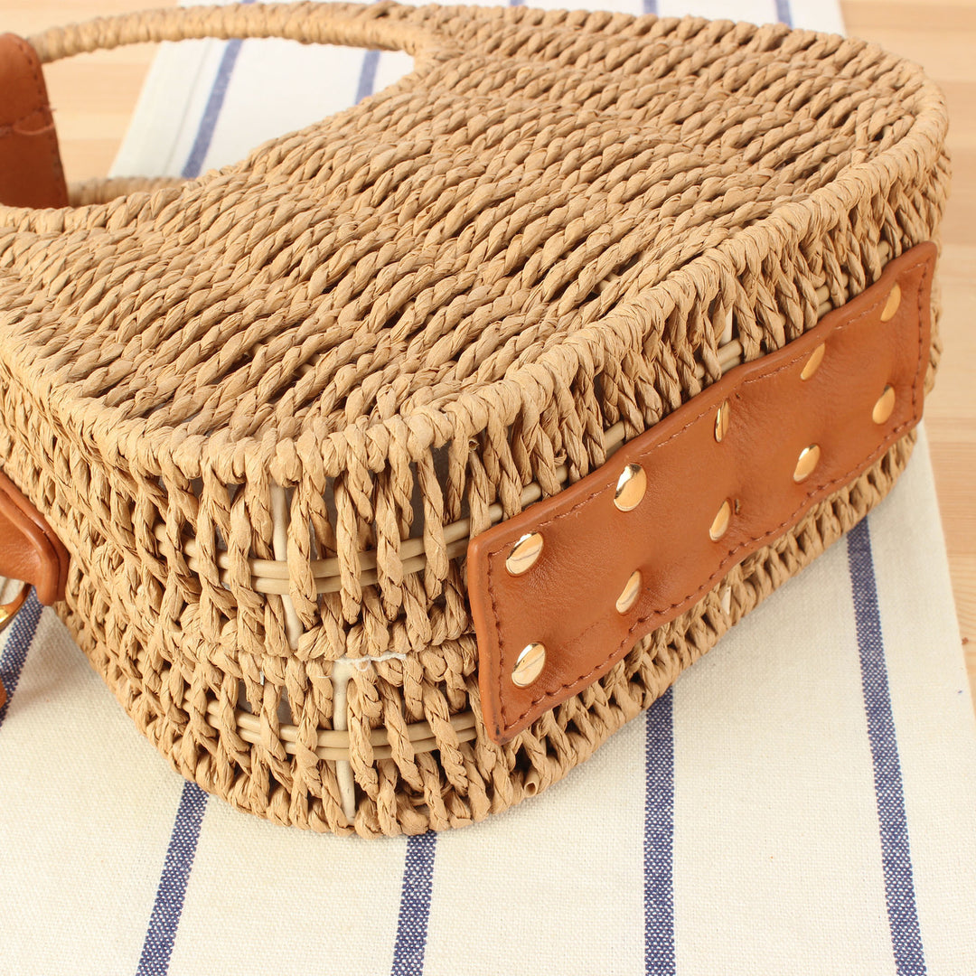 Shoulder bag made of woven natural material with elegant leather accent Bowlift