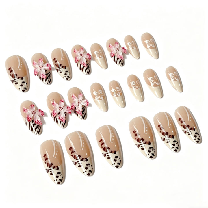 Artificial nails with floral accents and animal print Bowlift