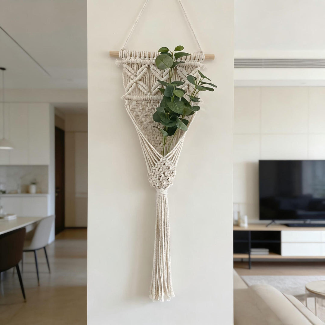 Decorative Macrame Wall Hanging with Elegant Fringed Tassels Bowlift