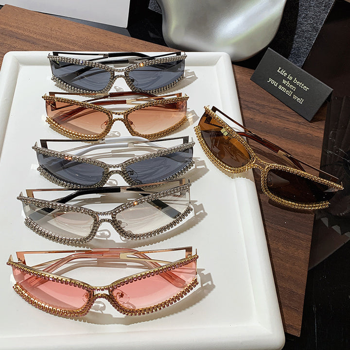Women Cat-Eye Sunglasses with Sparkling Crystal Frame Bowlift