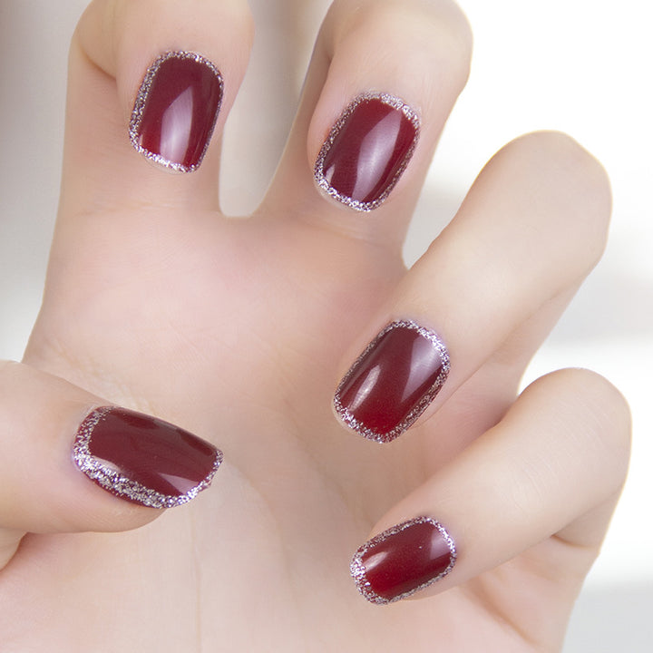 Elegant Nail Art with Gloss Finish Bowlift