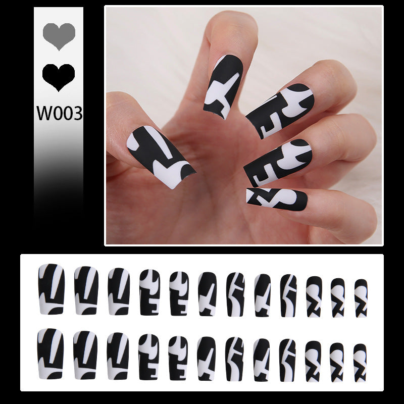 Fashionable artificial nails Bowlift
