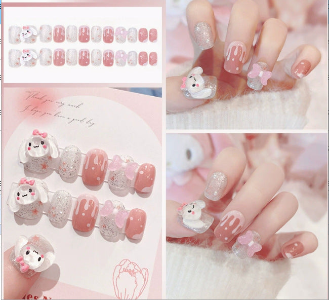 Glamorous nail art with pearls and glitter Bowlift
