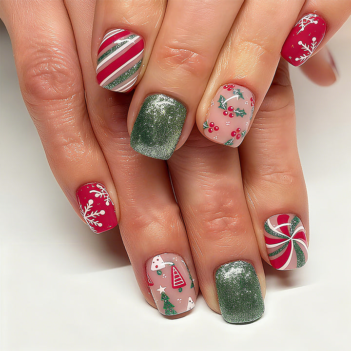 Festive nail art with winter motifs Bowlift