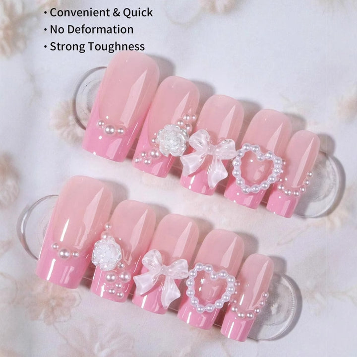 Artificial nail set with romantic heart and flower decorations Bowlift