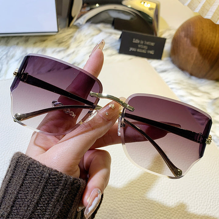 Ladies exclusive geometric sunglasses Bowlift