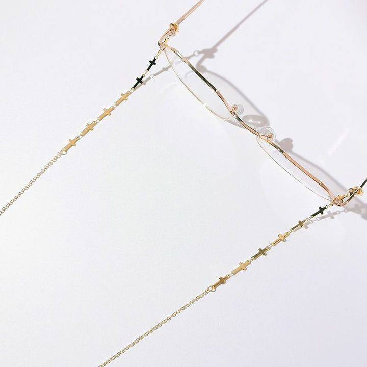 Stylish jewelry necklace with modern elements Bowlift