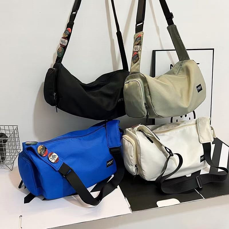 Shoulder bag with practical compartments Bowlift
