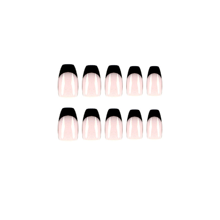 Artificial nail tips with high gloss black Bowlift