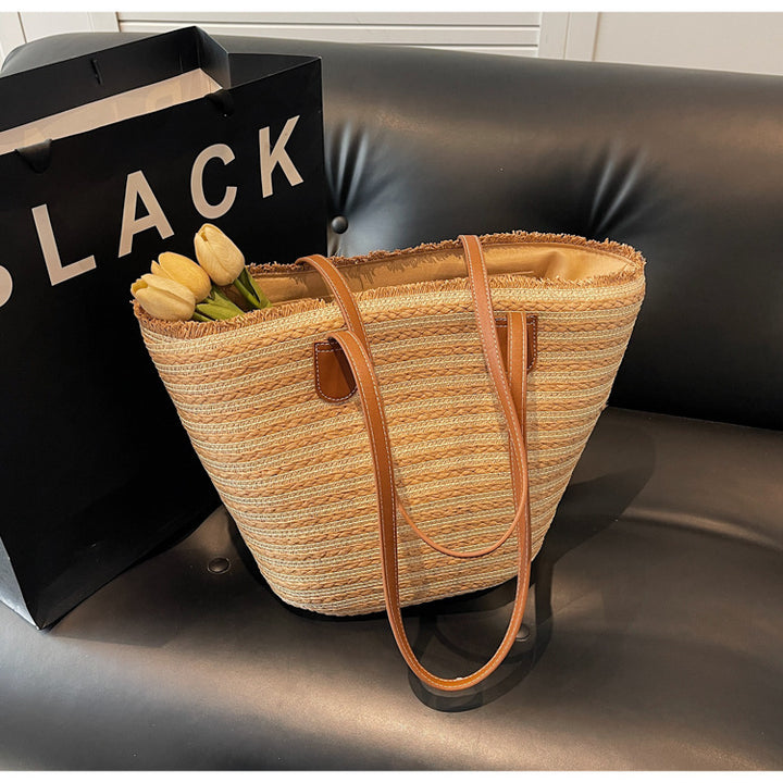 Stylish Straw Bag Bowlift