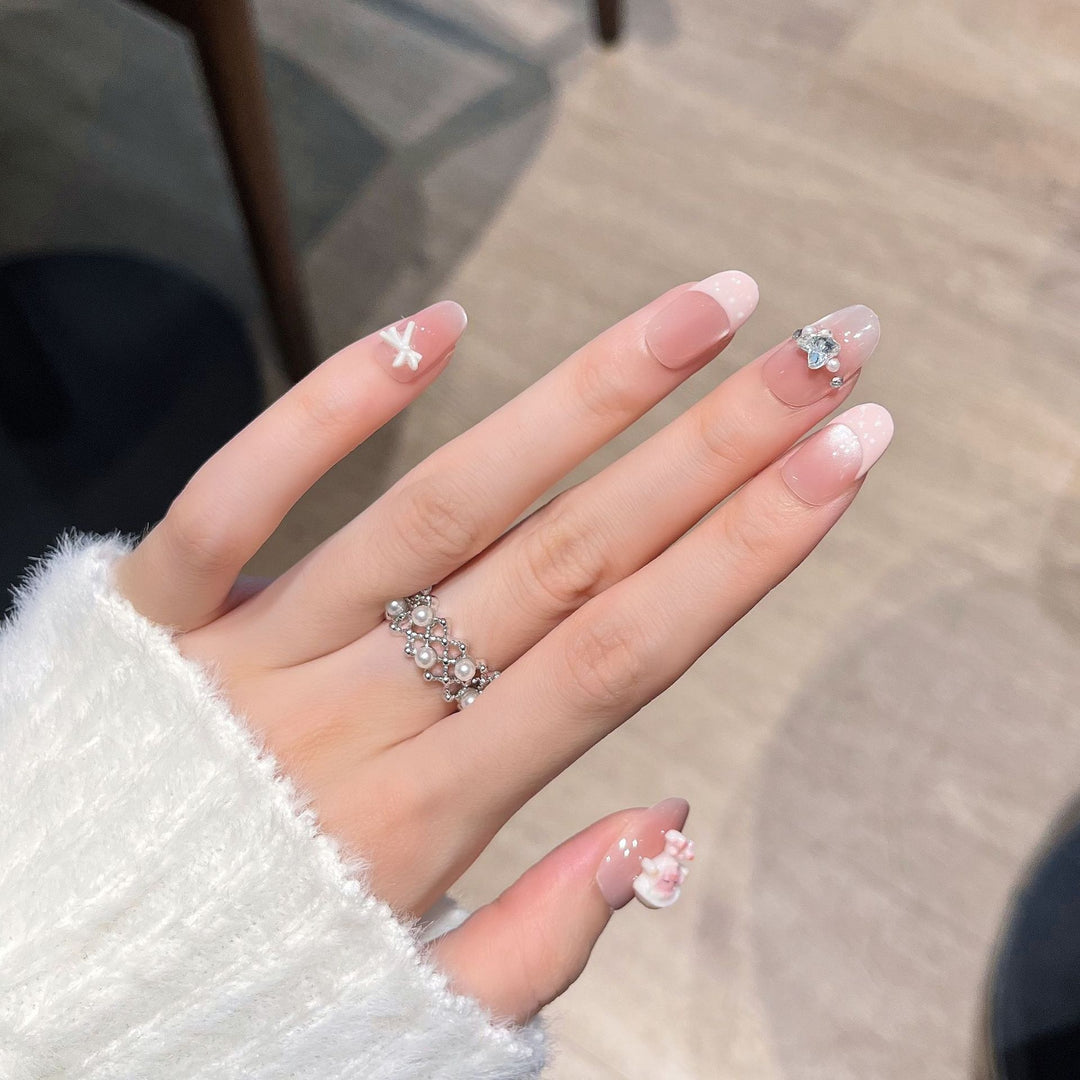 Elegant Floral Embellished Press-On Nail Set Bowlift