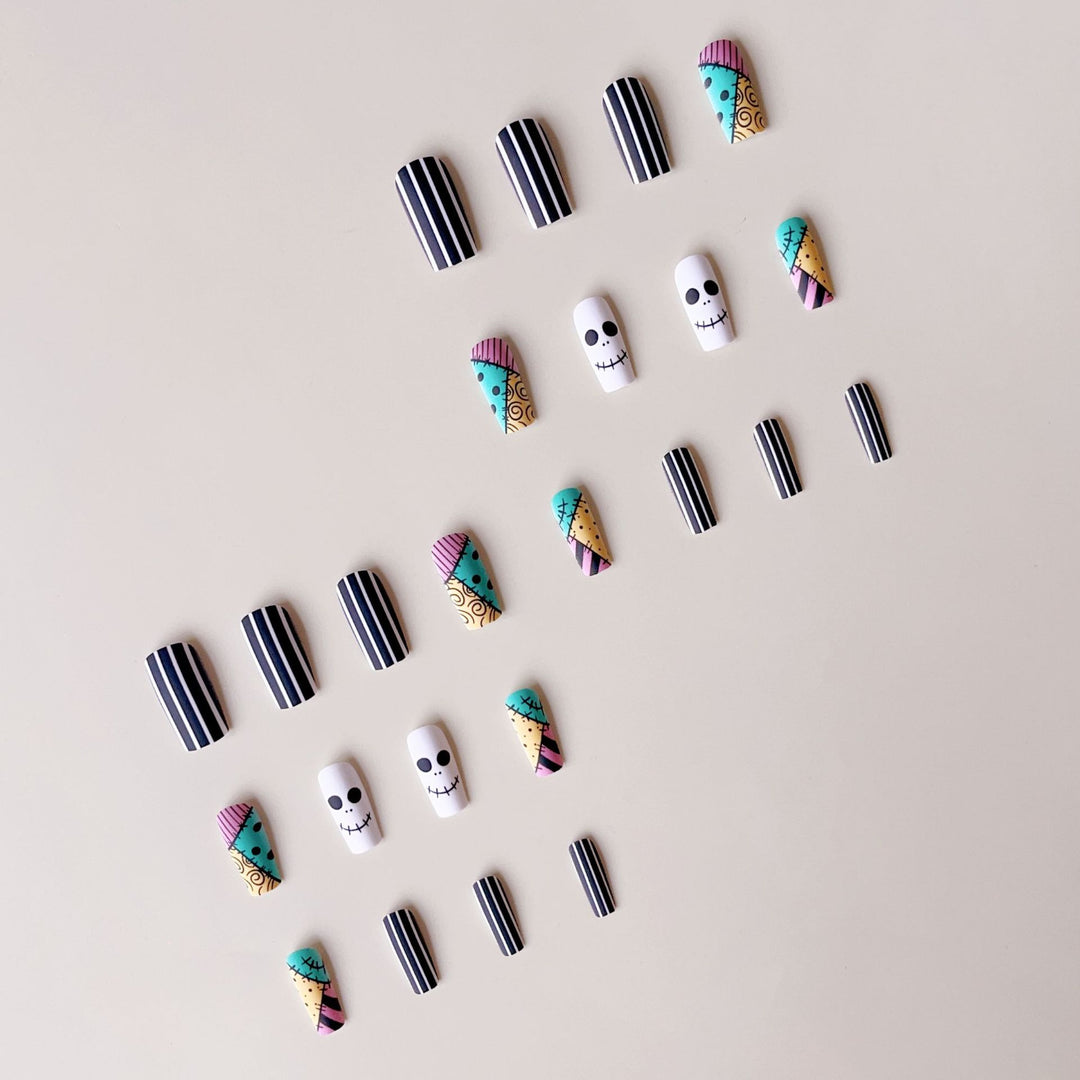 Creative nail art set with imaginative Halloween designs Bowlift