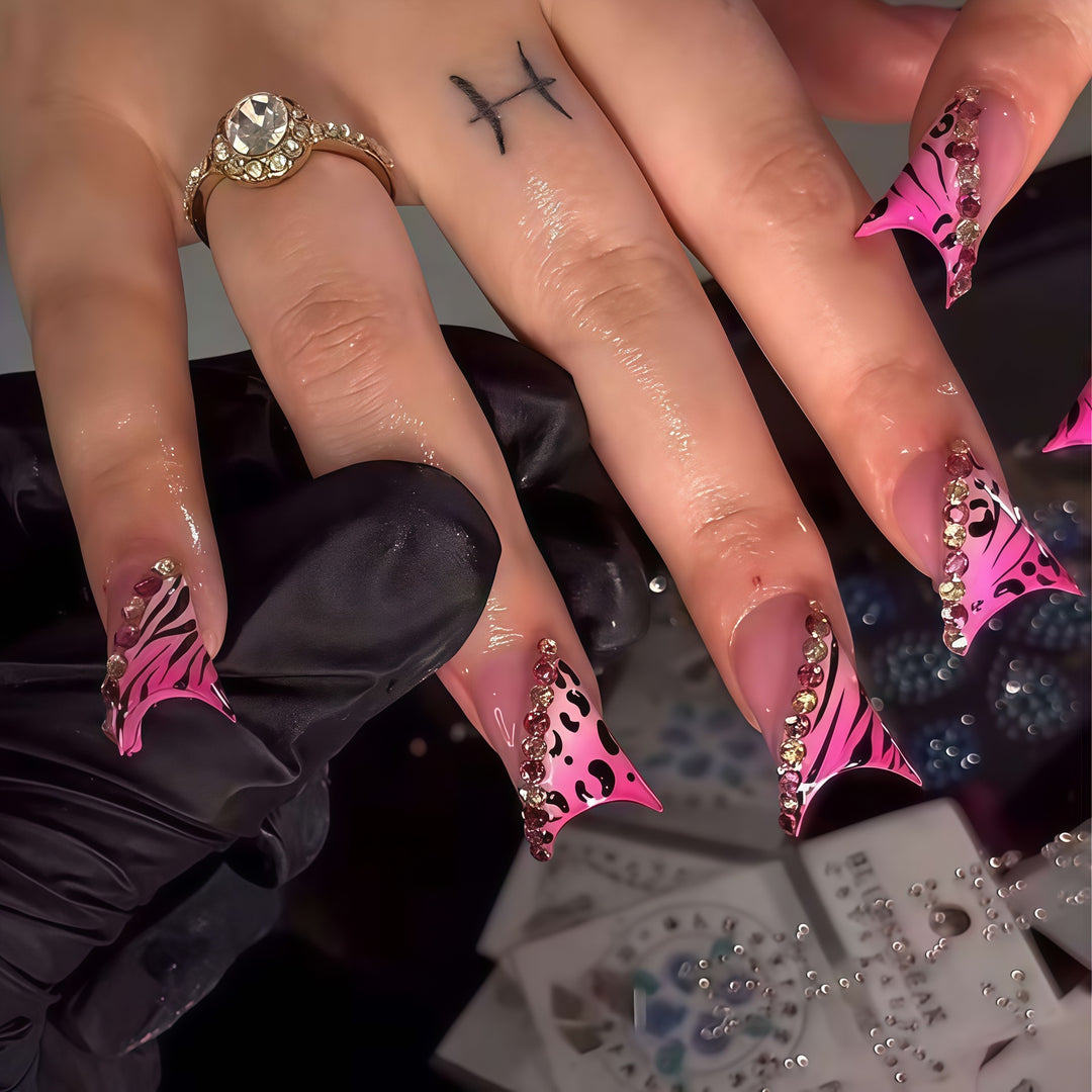 Creative Extended Nail Tips Bowlift