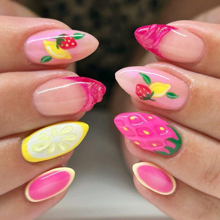 Artificial nails with fruit motif and glitter accents Bowlift