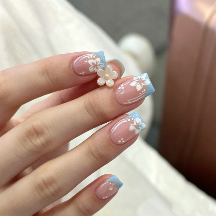 Chic Almond-Shaped Press-On Nail Set Bowlift