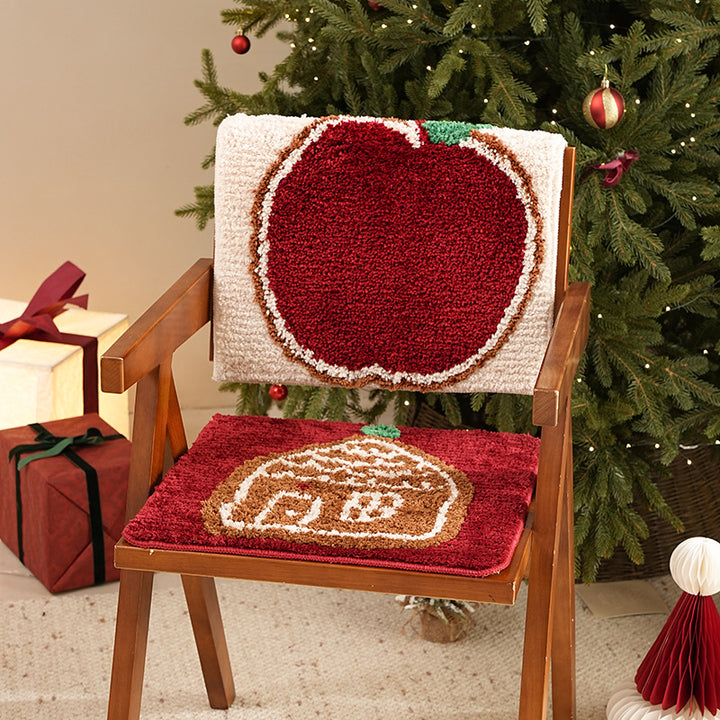 Tufted Christmas placemat with gingerbread house motif Bowlift