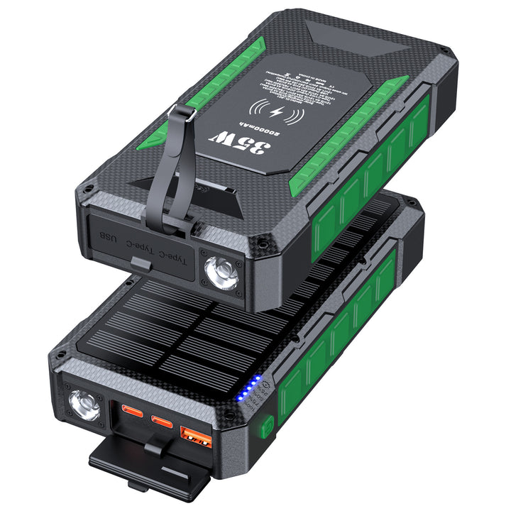 Solar Powerbank with Fast Charging Function and Integrated Flashlight Bowlift