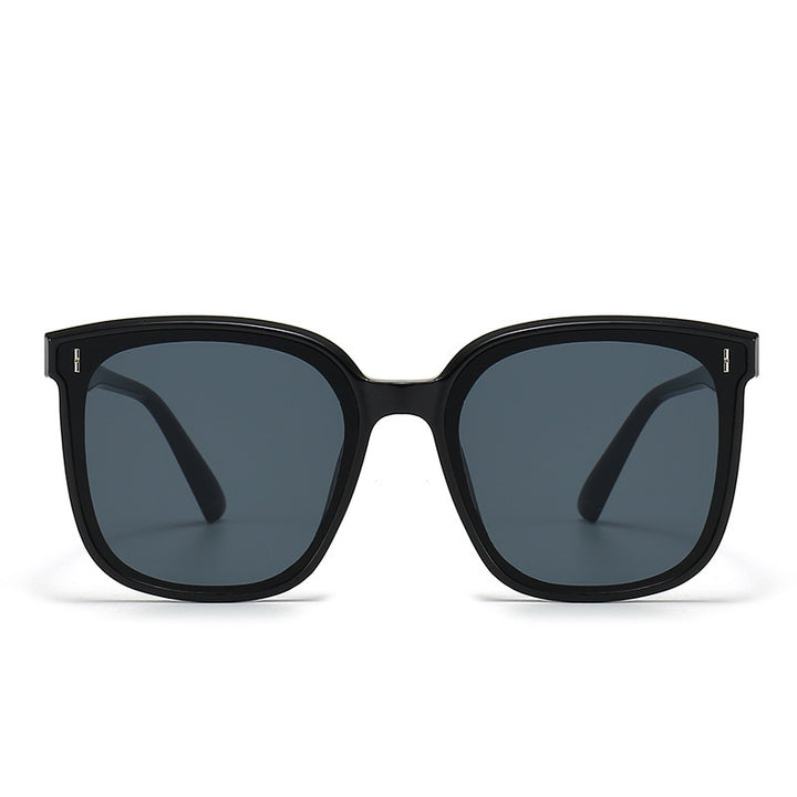 Women's fashion sunglasses with protective UV filter and elegant design Bowlift
