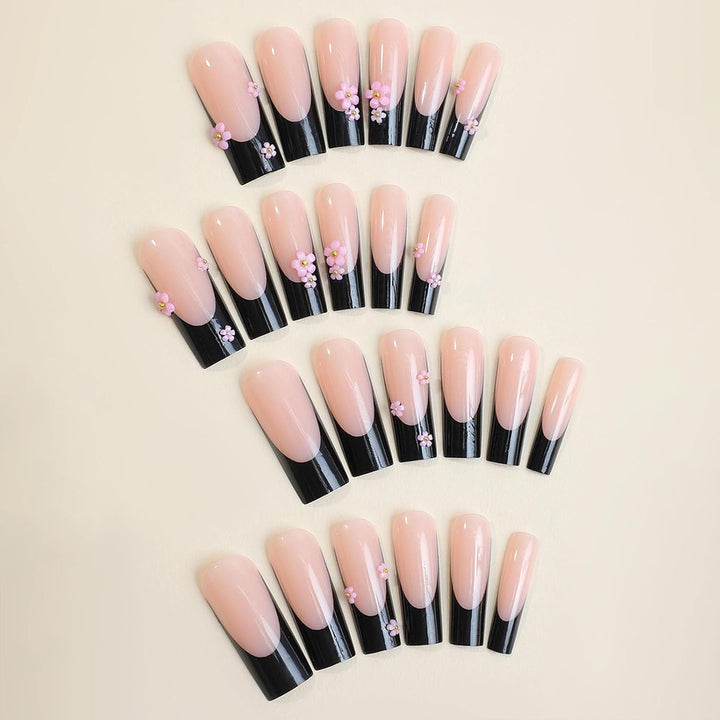 Artificial nail set with elegant flower applications Bowlift