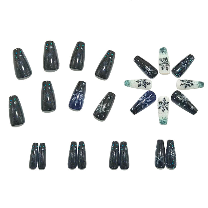 Artificial nails with winter snowflake design Bowlift