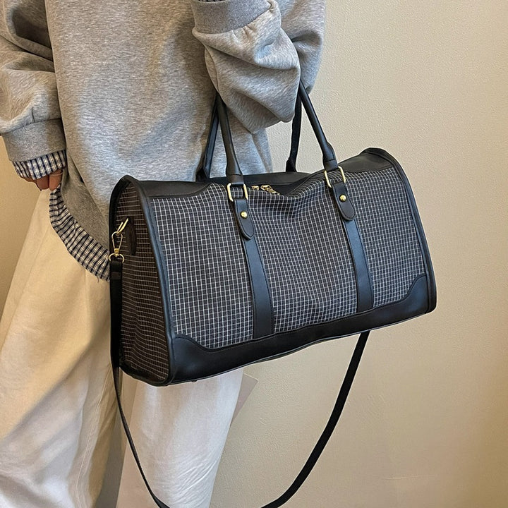 Elegant Handbag Bowlift
