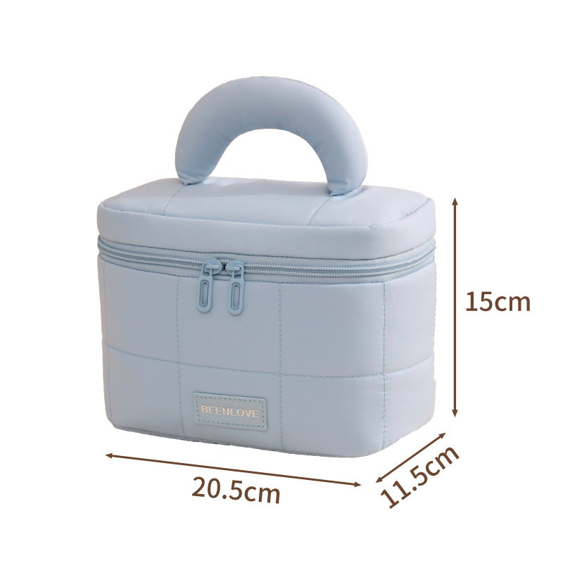 Stylish Structured Makeup Case Bowlift