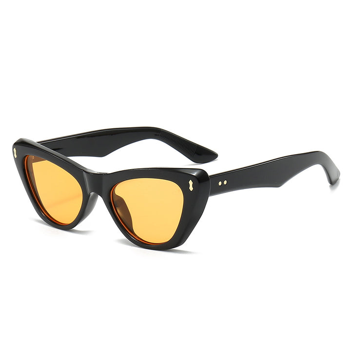 Ladies Cat-Eye Sunglasses with Elegant Accentuated Frame Bowlift
