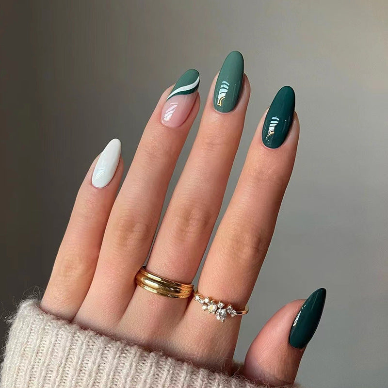 Elegant and artistic nail art Bowlift