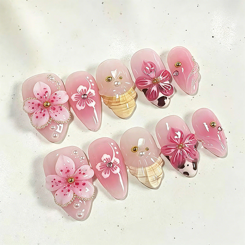 Luxurious artificial nails with floral decorations Bowlift