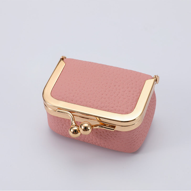 Elegant Vintage Clutch Bowlift