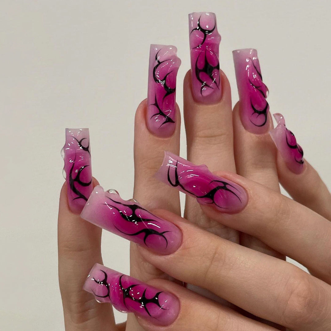 Artificial nail art with modern tribal design Bowlift