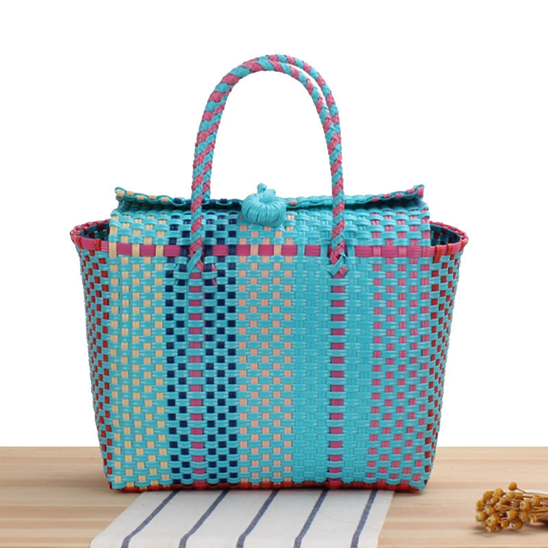 Trendy shopping bag made of handwoven material with playful details Bowlift