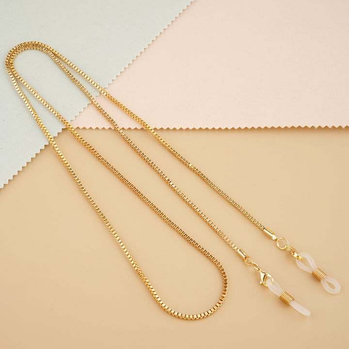 Sleek Metal Eyewear Chain Bowlift