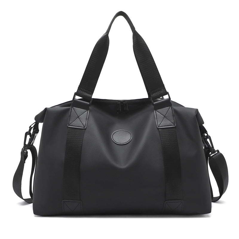 Sporty travel bag with sealed zipper and adjustable shoulder strap Bowlift
